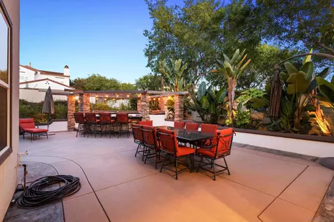 Exterior - 6230 Topiary St, Carlsbad, CA 92009 photo 6 of 17