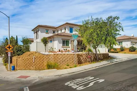 1675 Felicita Ln, Escondido, CA 92025