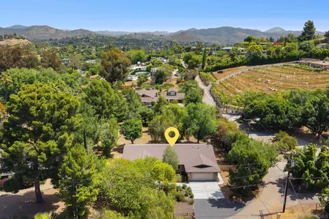1515 Donita Dr, El Cajon, CA 92020