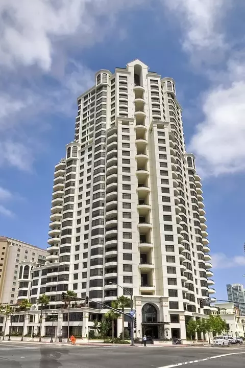 700 W Harbor Dr #2503, San Diego, CA 92101