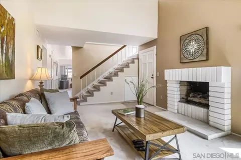 10706 Esmeraldas Dr, San Diego, CA 92124