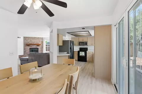 Dining - 4158 Esperanza Way, Oceanside, CA 92056 photo 3 of 4