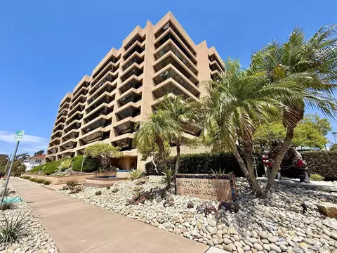 230 W Laurel St #204, San Diego, CA 92101