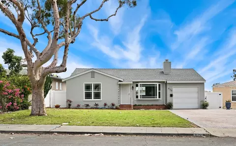 820 Country Club Dr, Chula Vista, CA 91911
