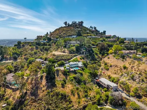 View/Area - 4814 Mount Helix Dr, La Mesa, CA 91941 photo 3 of 3