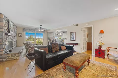Living - 4814 Mount Helix Dr, La Mesa, CA 91941 photo 10 of 12