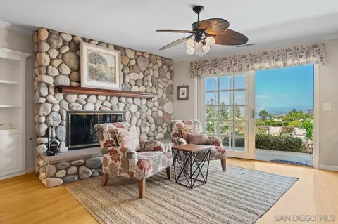 Living - 4814 Mount Helix Dr, La Mesa, CA 91941 photo 11 of 12