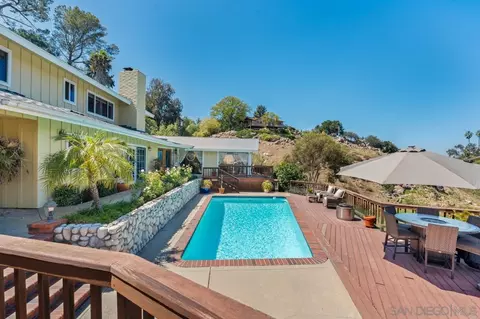 Exterior - 4814 Mount Helix Dr, La Mesa, CA 91941 photo 2 of 8