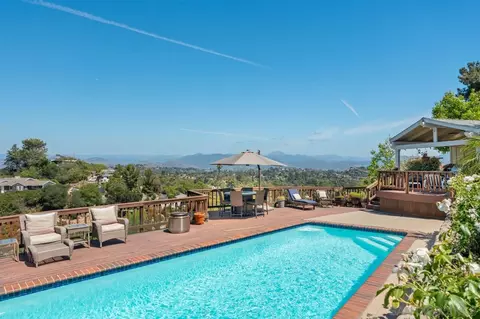 Exterior - 4814 Mount Helix Dr, La Mesa, CA 91941 photo 3 of 8