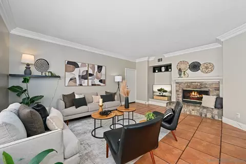 Living - 1413 Filmore Pl, Chula Vista, CA 91913 photo 2 of 3