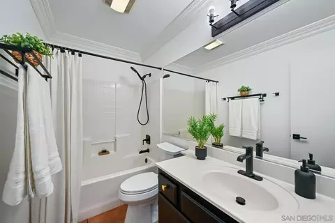 Bath - 1413 Filmore Pl, Chula Vista, CA 91913 photo 2 of 2