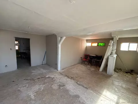 Living - 14 Kincaid, Calexico, CA 92231 photo 2 of 3