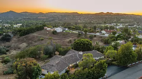 View/Area - 2553 Haas St, Escondido, CA 92025 photo 10 of 11