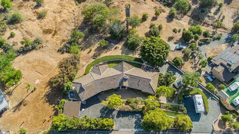 View/Area - 2553 Haas St, Escondido, CA 92025 photo 5 of 11