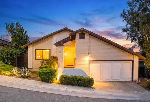 1943 Buckskin Gln, Escondido, CA 92027