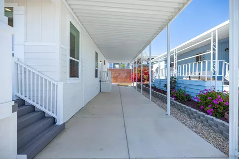 Exterior - 103 Havenview Ln, Oceanside, CA 92056 photo 2 of 6
