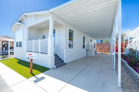 Exterior - 103 Havenview Ln, Oceanside, CA 92056 photo 5 of 6