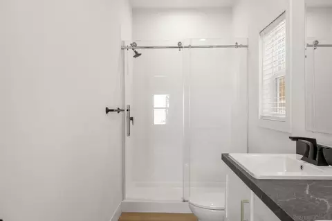 Bath - 103 Havenview Ln, Oceanside, CA 92056 photo 2 of 3