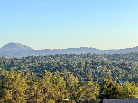 View/Area - 1962 Larkspur Dr, Alpine, CA 91901 photo 2 of 3