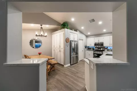 Kitchen - 1962 Larkspur Dr, Alpine, CA 91901 photo 1 of 7