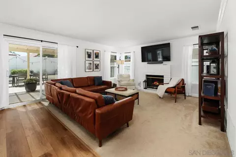 Living - 12895 Meseta Ln, Lakeside, CA 92040 photo 2 of 3