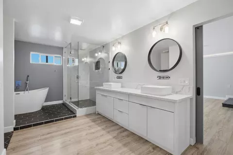 Bath - 907 Seph Way, Escondido, CA 92027 photo 1 of 11
