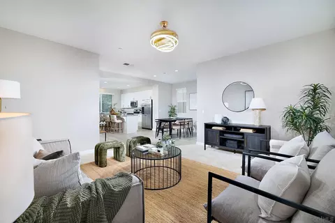 11313 Zapata Ave # 6, San Diego, CA 92126