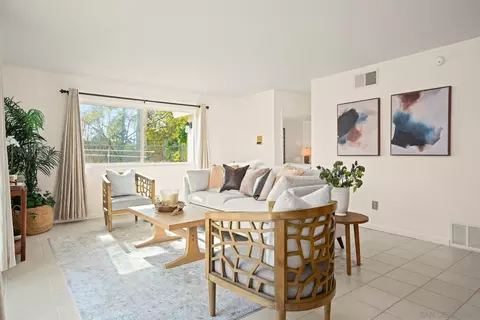 Living - 14105 Durhullen Dr, Poway, CA 92064 photo 5 of 6
