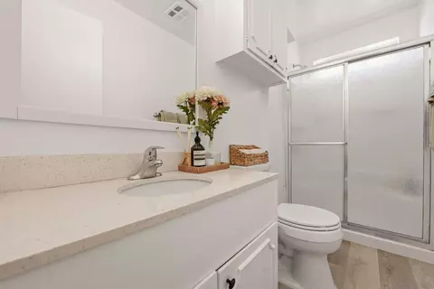 Bath - 395 San Roque, Escondido, CA 92025 photo 1 of 2