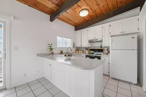Kitchen - 395 San Roque, Escondido, CA 92025 photo 2 of 6