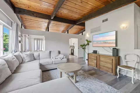 Living - 395 San Roque, Escondido, CA 92025 photo 2 of 4
