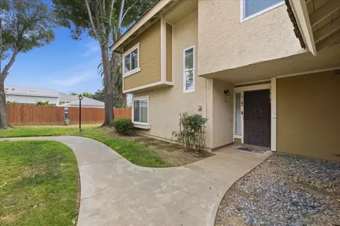 Exterior - 10709 Lisa Meadows Dr UNIT B, Santee, CA 92071 photo 1 of 6