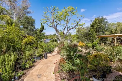 Exterior - 877 Montview Dr, Escondido, CA 92025 photo 15 of 18