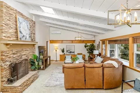 Living - 877 Montview Dr, Escondido, CA 92025 photo 1 of 4