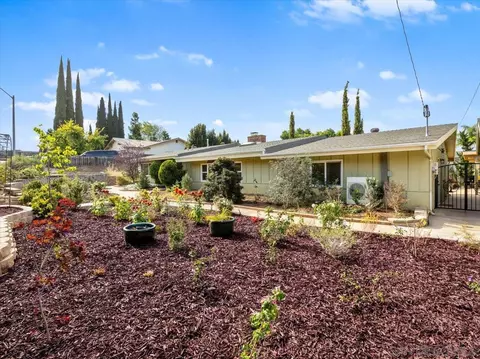Exterior - 877 Montview Dr, Escondido, CA 92025 photo 3 of 18