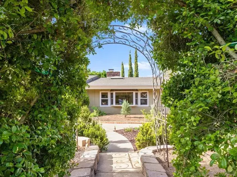 Exterior - 877 Montview Dr, Escondido, CA 92025 photo 4 of 18