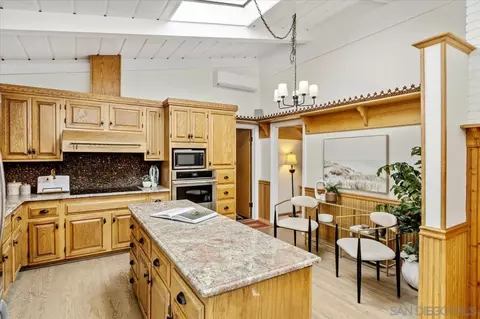 Kitchen - 877 Montview Dr, Escondido, CA 92025 photo 3 of 6