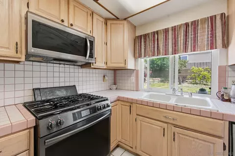 Kitchen - 707 Granada, Vista, CA 92083 photo 2 of 2