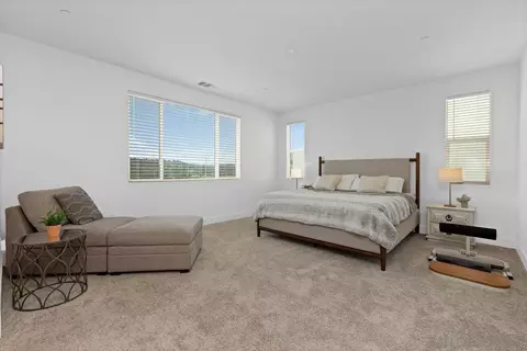 Bedroom - 712 Meadowood St, Fallbrook, CA 92028 photo 1 of 4