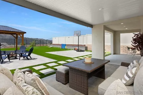 Other - 712 Meadowood St, Fallbrook, CA 92028 photo 9 of 12