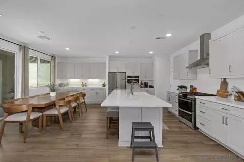 Other - 712 Meadowood St, Fallbrook, CA 92028 photo 2 of 12