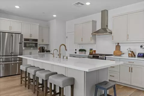 Kitchen - 712 Meadowood St, Fallbrook, CA 92028 photo 1 of 5