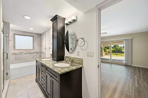 Bath - 9219 Inverness Rd, Santee, CA 92071 photo 3 of 6