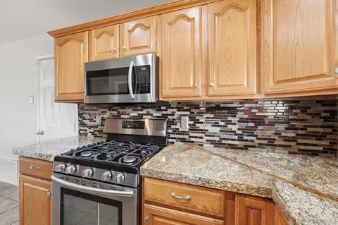 Kitchen - 936 Spinel Ave, El Cajon, CA 92021 photo 4 of 4