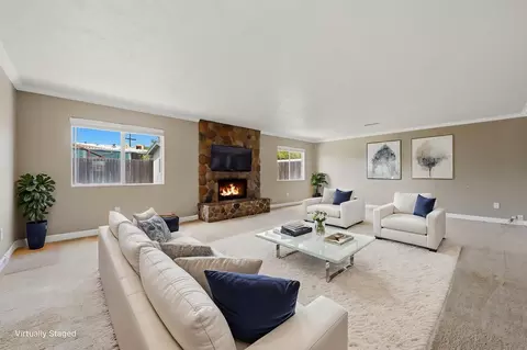 Living - 936 Spinel Ave, El Cajon, CA 92021 photo 5 of 9