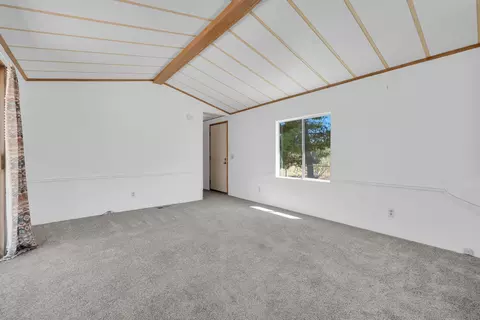 Living - 7273 Hard Scramble Trl, Julian, CA 92036 photo 2 of 4