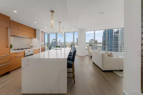 888 W E St #3105, San Diego, CA 92101