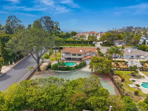 6401 La Jolla Scenic Dr S, La Jolla, CA 92037