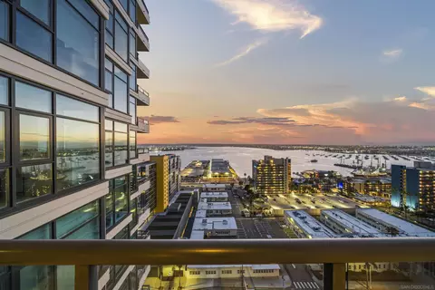 1199 Pacific Hwy #2101, San Diego, CA 92101