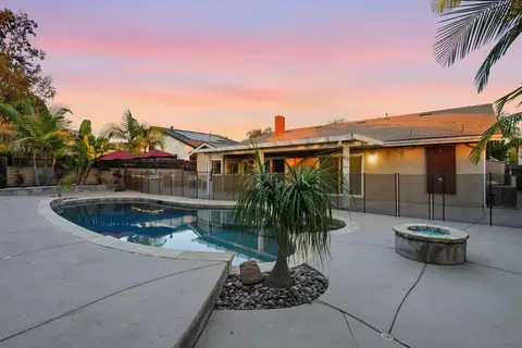 Exterior - 3022 Azahar Ct, Carlsbad, CA 92009 photo 5 of 6